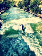 Surfin', surfin' Eisbach river.